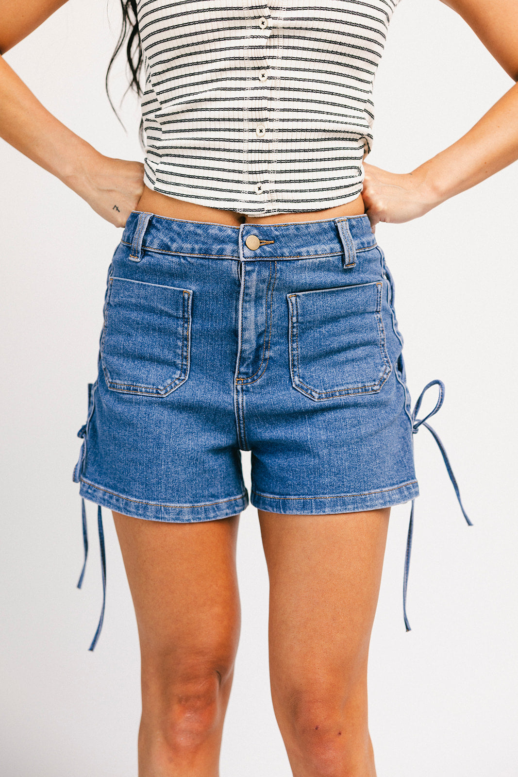 visa upp jeansshorts