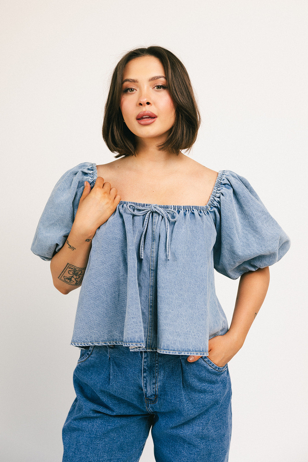 amelia puffärmad topp // denim *exklusivt från Zoco*