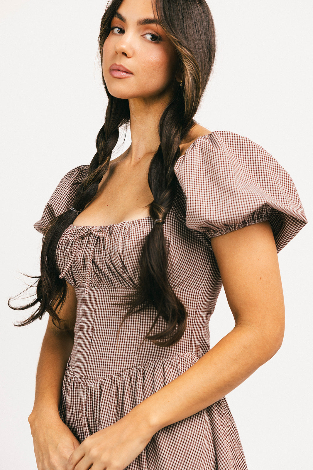 Nora midiklänning // brun gingham *exklusivt från Zoco*