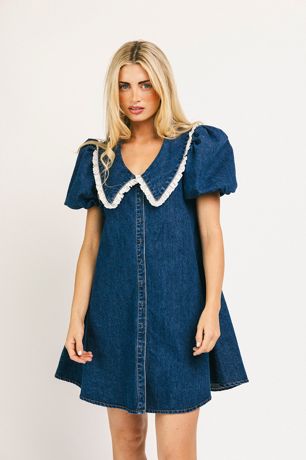klänning med vallmokrage // denim älskling *exklusivt från Zoco*
