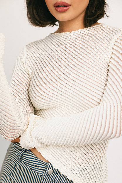 naomi asymmetrisk topp