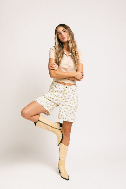 blommiga bermudashorts