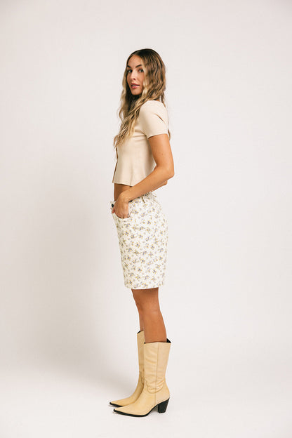 blommiga bermudashorts