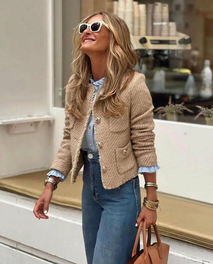 Katja - Elegant jacket with gold buttons and a tailored fit